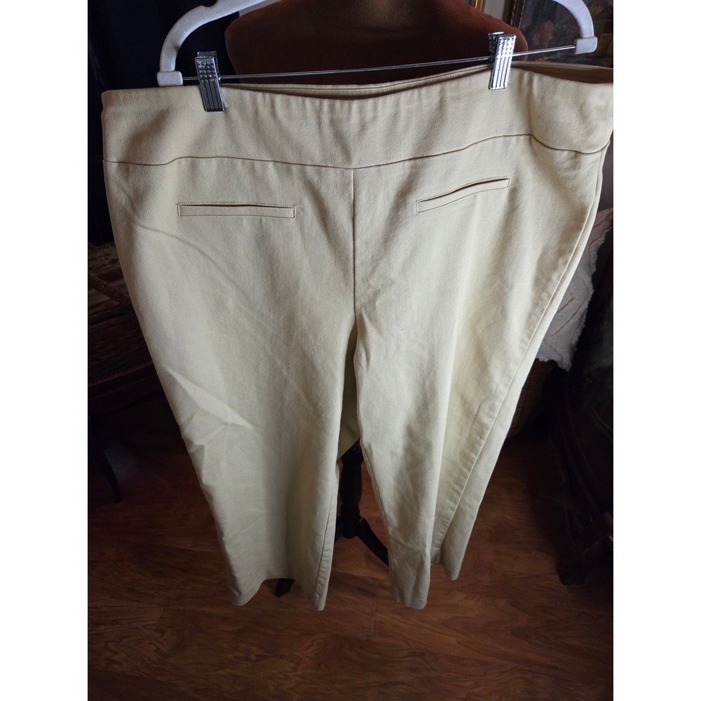 Wonderly Womens 20W Beige Pull On Straight Leg Pants Stretch Twill Khaki